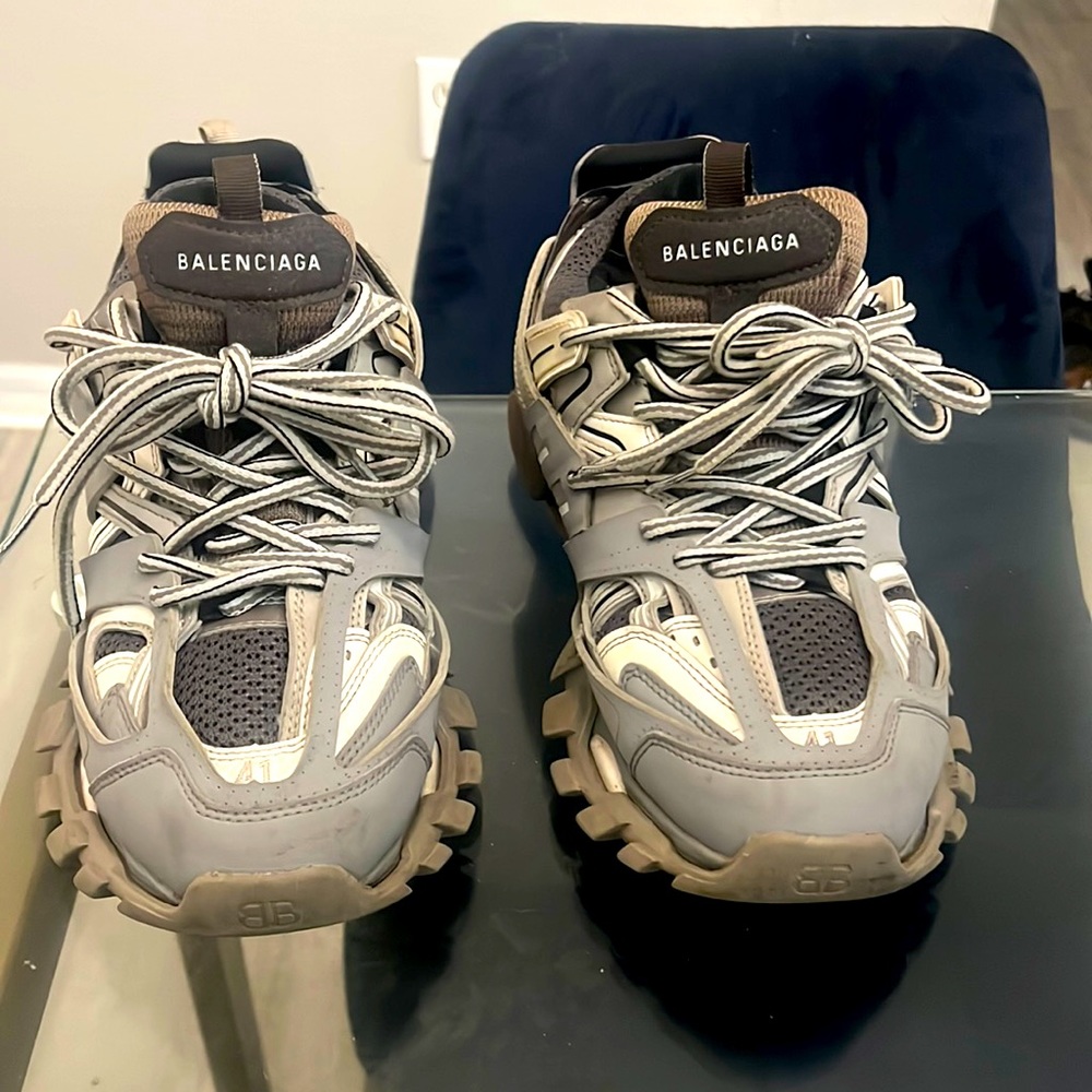 Balenciaga Men's 41  Sneakers ( no box)